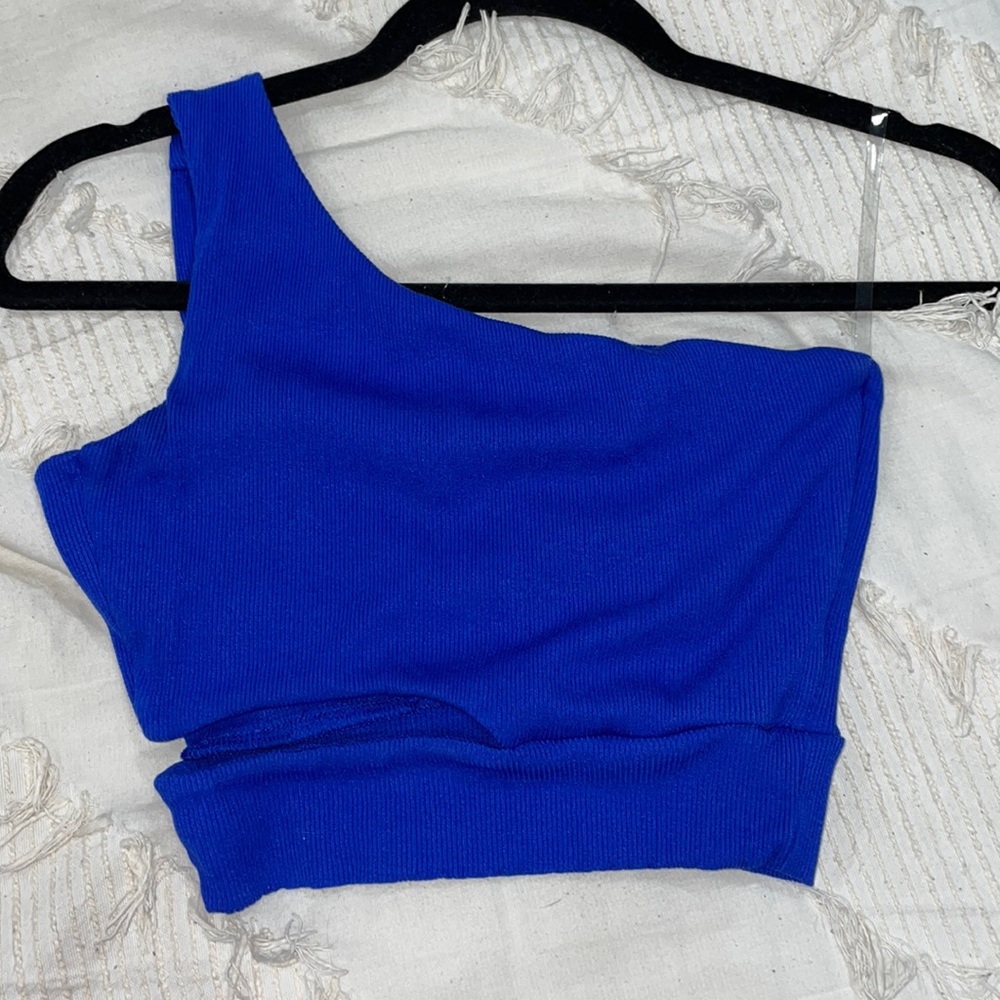 Cropped one shoulder top